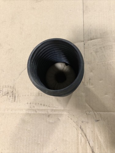 Tesla model strut - model, dust